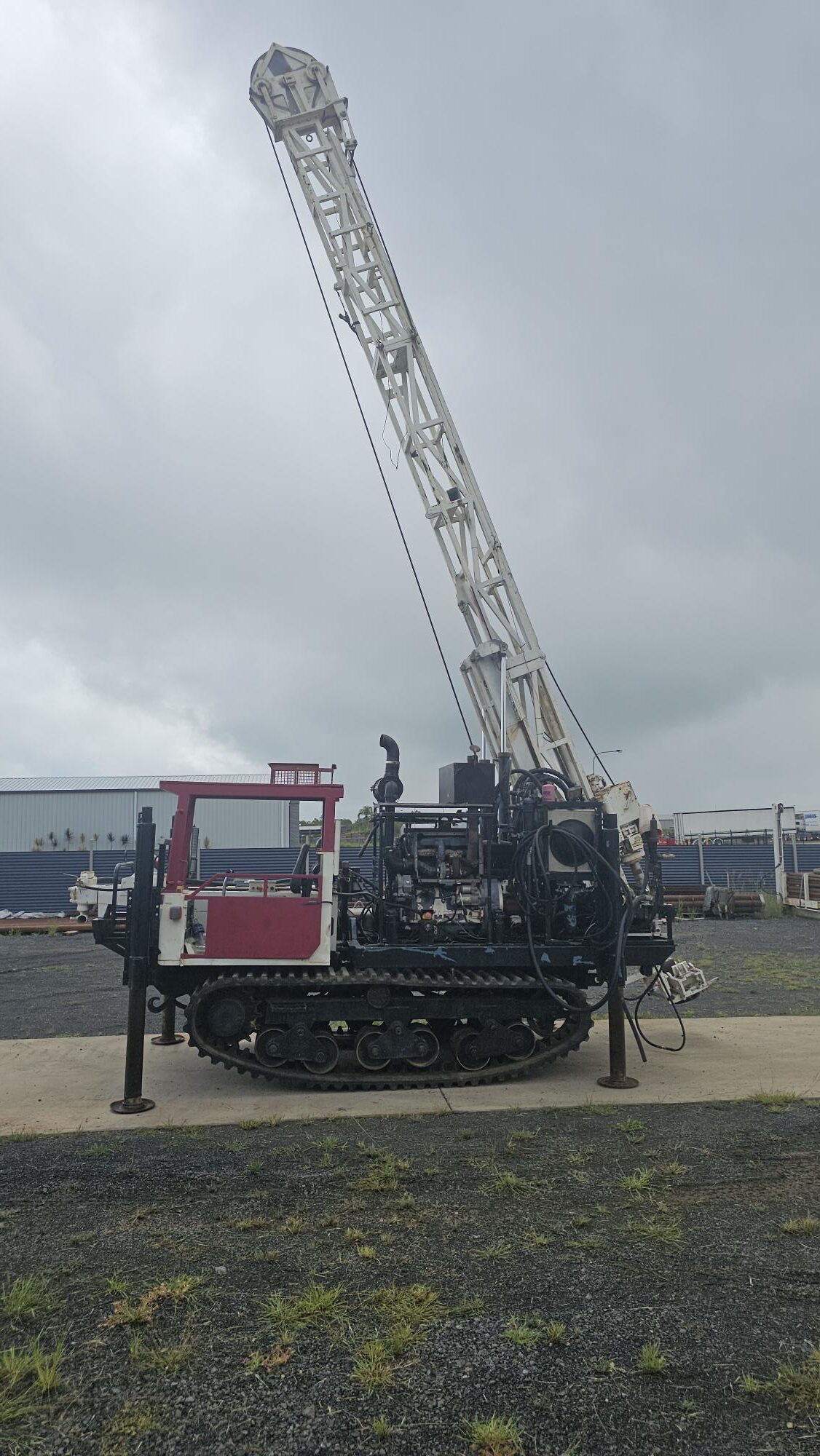 LF70 Drill Rig - Click and Hire